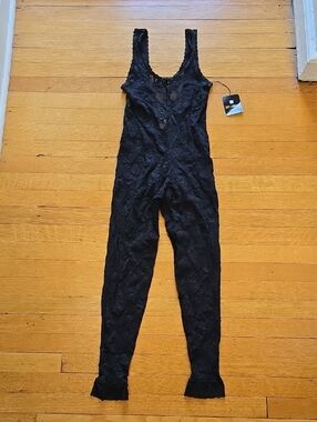 NWT VTG, Guy Laroche Lingerie, Sheer Lace Sleeveless Lace Jumpsuit, Black, W's L